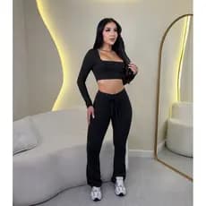 conjunto feminino  calça flare e cropped estilo gringa casual treino