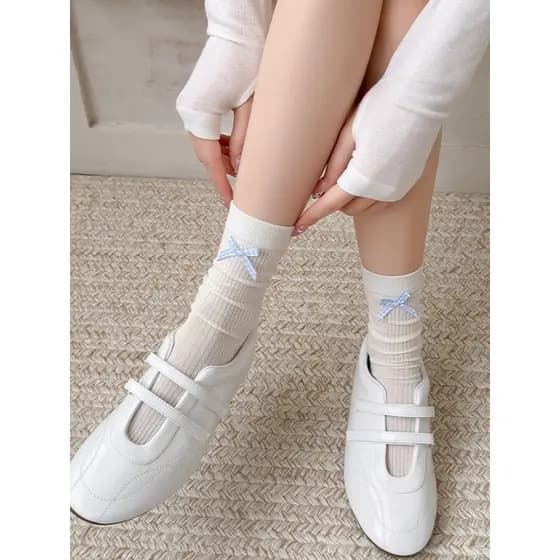 Meias estilo balé com sapatos de couro pequenos mulheres verão estilo fino Bowknot Mid-tube meias brancas estilo Preppy