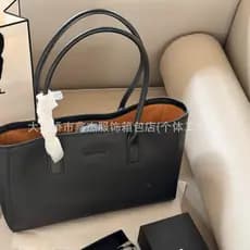 Bolsa feminina com padrão de crocodilo transfronteiriço de moda de alta qualidade, adequada para viajantes diários.