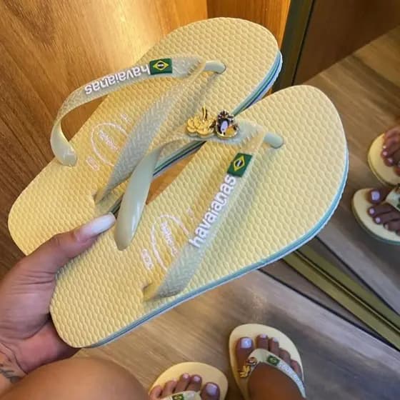 Chinelo FEMININO Bandeirinha Copa do mundo com o Pigente