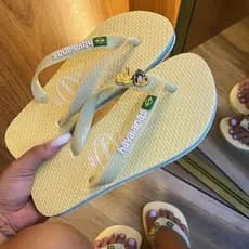 Chinelo FEMININO Bandeirinha Copa do mundo com o Pigente