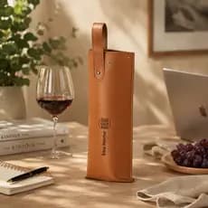 Kit 10 Porta Vinho Couro Personalizado Dia dos Namorados Maleta p/ 1 Garrafa Com Alça De Transporte