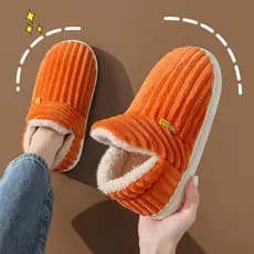 Chinelos de algodão para outono e inverno, para mulheres e casais, com salto quente, antiderrapantes, adequados para uso