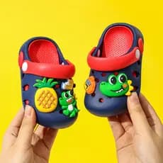 2026 novo estilo inodoro crianças buraco sapatos Baotou sola macia antiderrapante grande médio pequeno 1-8 anos de idade