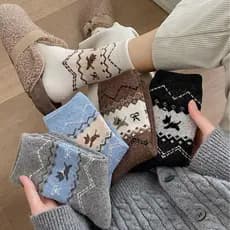 Meias femininas meias de tubo médio outono novos produtos Phil ilha filhote de cachorro pilha meias na moda All-match ou