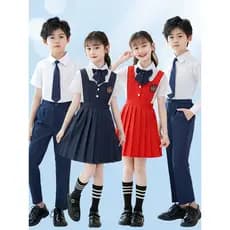 Dia das crianças trajes de recitação de coro das crianças meninas vestidos de estudantes da escola primária trajes de co