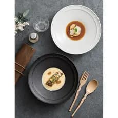 Ins nórdico simples preto branco prato prato doméstico cerâmica trompete prato de sopa High-End prato de jantar sentido
