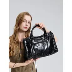 Luz de luxo preto bolsa de couro feminino Commuter 2026 novo estilo saco do mensageiro de um ombro High-End sentimento g