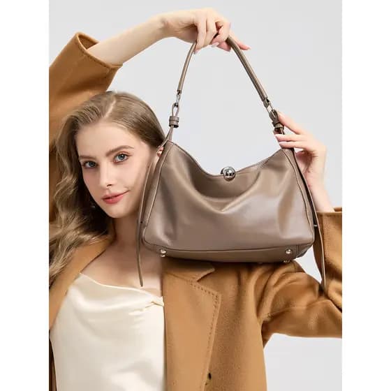 Bolsa de couro genuíno nas axilas feminina 2026 novo estilo High-End sentimento All-Match bolsa mensageiro de um ombro b