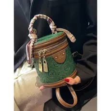 High-End textura pequena bolsa feminina quatro estações 2024 novo estilo nicho Design saco do mensageiro de venda quente