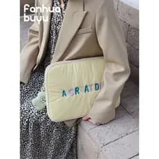Bolsa de computador de embreagem fofa feminina 43cm 47cm bolsa forro de Notebook de alto valor simples Tablet ipad bolsa