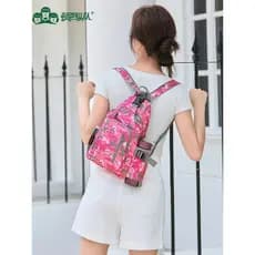 Moda pequena mochila feminina única dupla utilização saco do mensageiro leve mochila de viagem 2026 novo estilo All-Matc