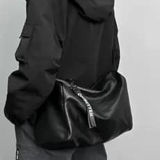 2023 novo estilo de grande capacidade saco do mensageiro textura saco de ginásio masculino couro macio moda bolsa de omb