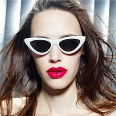 Óculos De Sol Feminino Blogueira Gatinho Moda Promoção Uv400