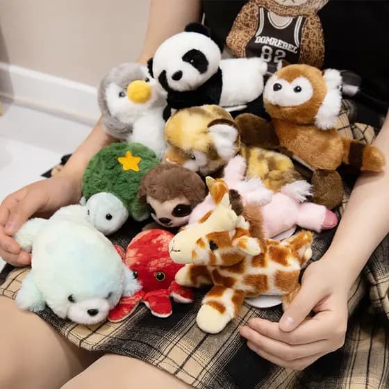 Bonito em pé ombro pequeno Animal tigre preguiça boneca brinquedo de pelúcia pinguim selo boneca reconfortante das crian