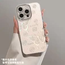 Pronta Entrega | Capa de iPhone com Design de Borboleta Oca para iPhone 16 / 15 / 14 / 13 / 12 / 11 Pro |   Capa de Tele