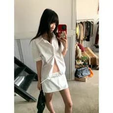 NALYSA camisa branca de cintura estreita, alta inteligência, 2026, novo estilo, verão, manga média, decote em V, saia cu