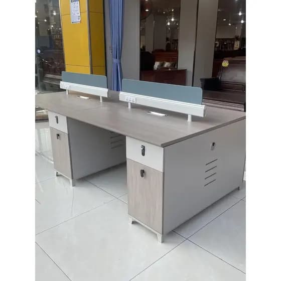 Novo estilo mesa de computador de escritório 4 quatro assentos combinação membro mesa tela de escritório titular do cart