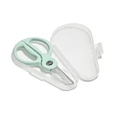 OXO Tot On-the-Go Food Scissors with Case, Baby Fruit and Vegetable Slicer