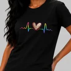 Camiseta Feminina T shirt Estampada Coração de Onça Batimento Casual Moda Feminina Academia