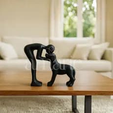 Escultura Pessoa e Cachorro Amor Fiel 3D Decoração Afetiva Minimalista para Nichos e Estantes 9cm