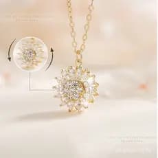 Colar de moda luxuosa para mulheres com um pendente de girassol rotativo feito de aço inoxidável e zircônia.