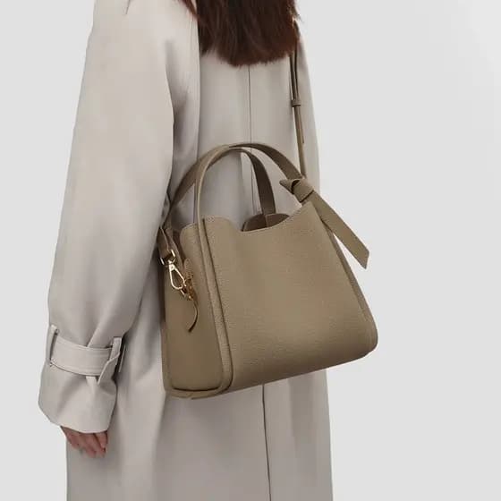 Bolsa feminina de couro macio, nova coleção primavera-verão 2026, bolsa transversal, bolsa de mão, bolsa de ombro versát