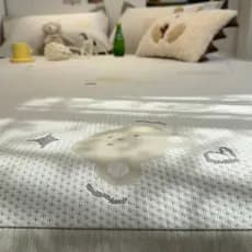 Zhengguanqi simples estrela urso tridimensional ervilhas de gelo pele-amigável esteira de resfriamento conjunto de três