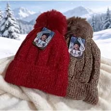 Touca Gorro Com PomPom Forrada Infantil Macia Menina 4 a 8 ANOS Cores Sortidas
