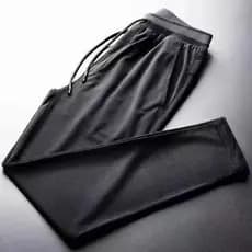 Novo produto Shorts de seda gelo verão secagem rápida tamanho grande calças de praia 2025 novo estilo calças cortadas ma