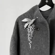 Broche de borla de videira de flor de glicínias High-End feminino luxo elegante requintado Corsage com alfinete de casac
