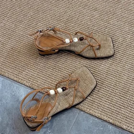 Novo estilo de férias estilo boêmio Flip-Flops sapatos romanos feminino sola macia salto grosso dedo do pé quadrado sand