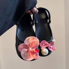Ballet buraco sapatos femininos 2026 novo estilo verão exterior usar flor pérola decoração antiderrapante antiderrapante