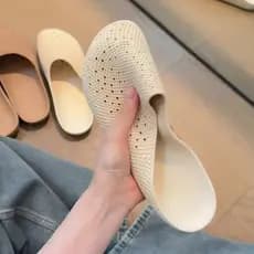 [Pedal gigante macio e confortável] sandálias 2026 novo estilo feminino antiderrapante respirável buraco sapatos Baotou