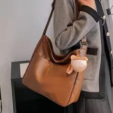 Hong Kong IT.COLATE High-End Textura Commuter Bolsa de Grande Capacidade Feminina Retro Nicho All-Match Bolsa de Ombro
