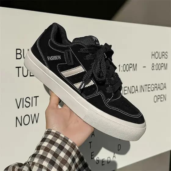 Nicho tênis masculino 2025 primavera novo estilo sapatos de lona respirável plana Casual All-Match pão masculino sapatos