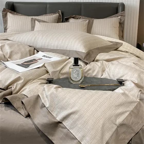 2025 Novo estilo de aba larga leve estilo luxo cama conjunto de quatro peças algodão puro 100 algodão lençol colcha capa