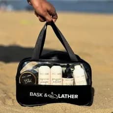 Kit de viagem essencial para levar com você, inclui agente impermeabilizante.