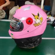 Capacete infantil de desenho animado para bicicletas elétricas e scooters, capacete de segurança universal à prova de ve