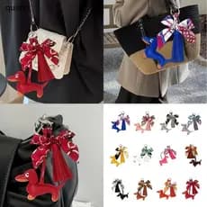 QUIM Elegante Pingente Dachshund Borlas Couro Macio Bowknot Porta-Chaves Charme Perfeito Para O