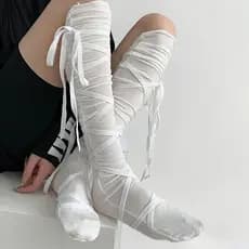 1 Par de Meias Altas Femininas Pretas/Brancas com Laço Cruzado - Meias Elásticas Estilo Bailarina, Adequadas para Uso Di