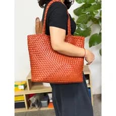 Zhuanshan primeira camada de couro tingido de água vegetal curtido couro genuíno simples estilo preguiçoso um ombro