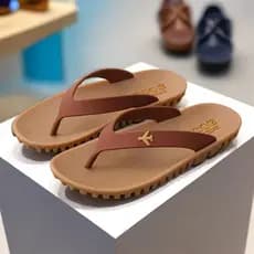 [Estilo Vietnã] Chinelos de borracha com sensação de novo estilo chinelos pneu resistente ao desgaste Casual antiderrapa