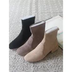 Botas curtas de tecido de lã de dedo quadrado feminino estilo britânico Martin botas 2026 primavera novo estilo All-Matc