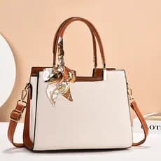 Moda atmosférica de três camadas bolsa feminina 2026 novo estilo High-End senhoras de meia-idade bolsa mãe temperamento