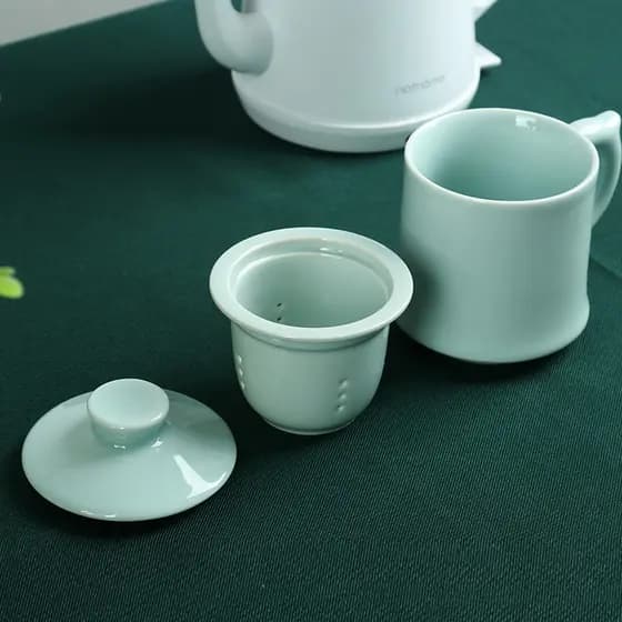 Copo de separação de água de chá de cerâmica copo de filtro Celadon High-End copo pessoal escritório xícara de chá mascu