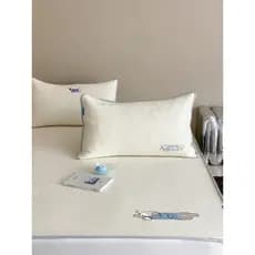 Verão PE Ice Silk Cool Mat Lençol Estilo Conjunto de três peças Cool Feeling Máquina Lavável Cartoon Bordado Envolto Ar