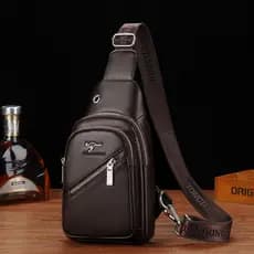 2026 novo estilo bolsa de peito de couro genuíno bolsa de ombro mensageiro Casual primeira camada de couro rua Wear peit