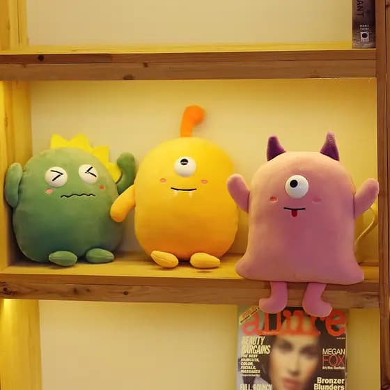 Influenciador Gulu pequeno diabo boneca engraçado dos desenhos animados pequeno monstro travesseiro brinquedo de pelúcia