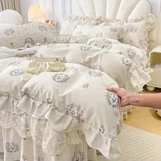 Saia de cama de algodão classe A Conjunto de quatro peças Capa de edredão de algodão puro com saia de cama acolchoada de